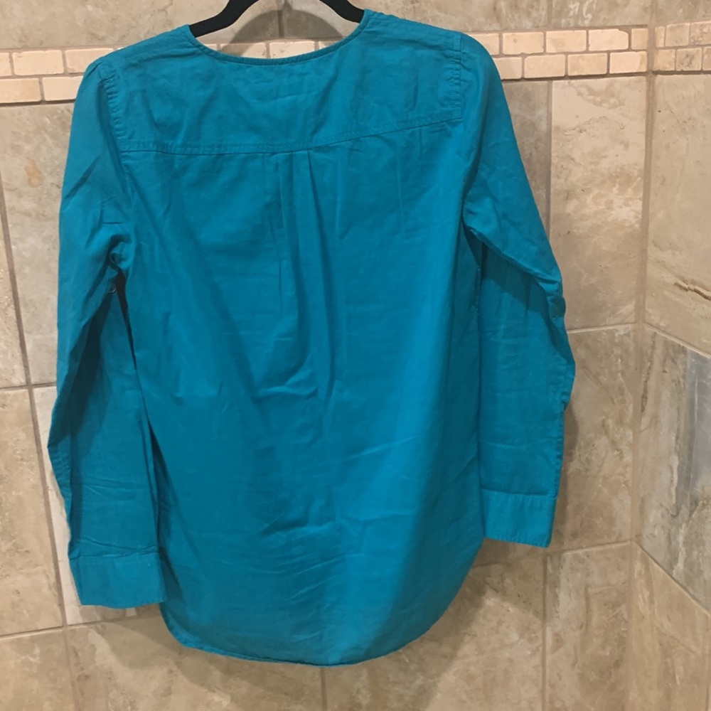 Michael Kors, long sleeve/optional button up quarter sleeve - Picture 7 of 7